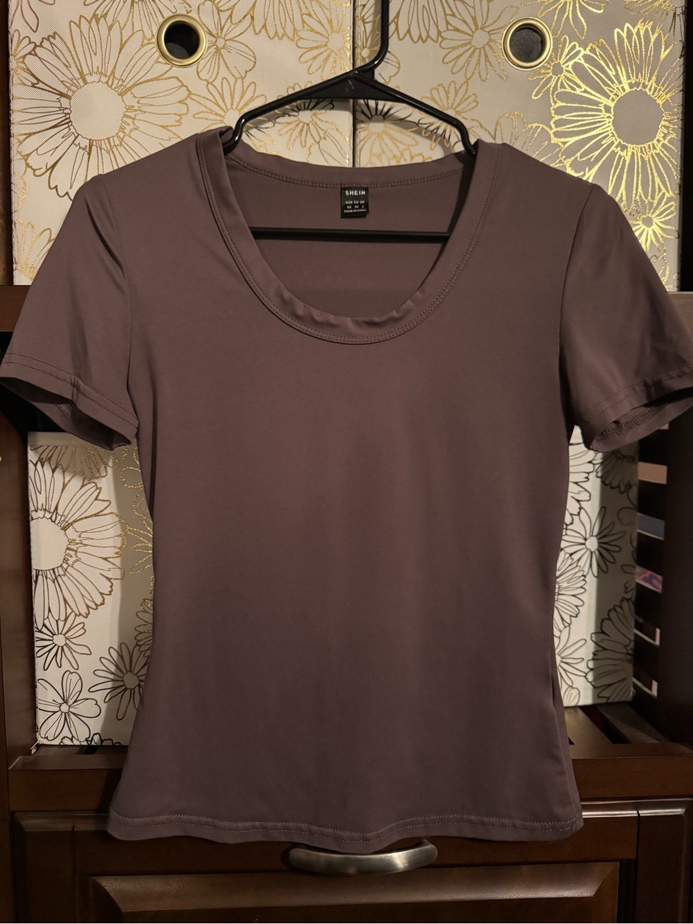 SHEIN Short Sleeve Scoop Neck Tee in Mauve